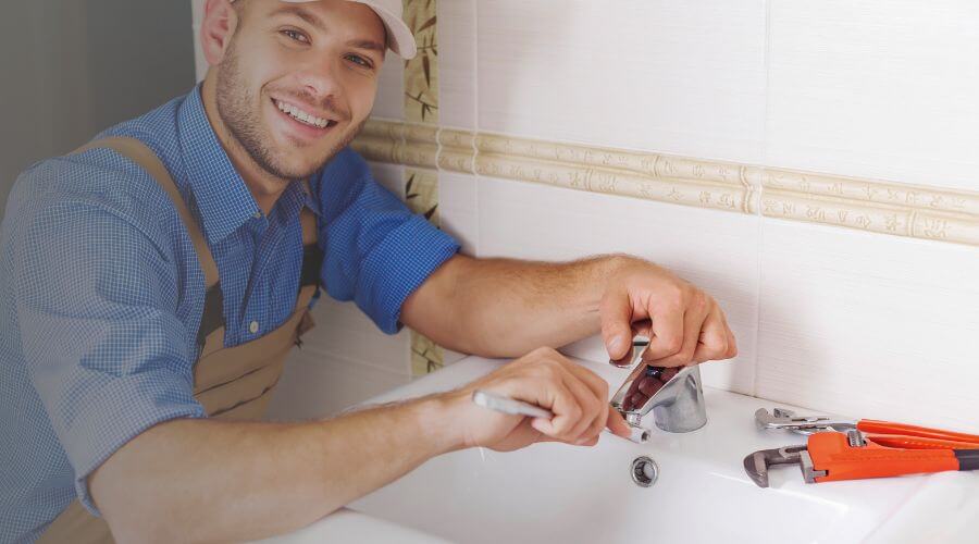 Professional clogged drains services in Combes, TX